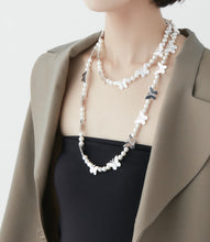 將圖片載入圖庫檢視器 Silky Silver Adoration