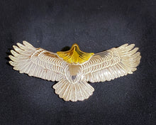 将图片加载到图库查看器,Silver Head 18k Gold Eagel Pendant